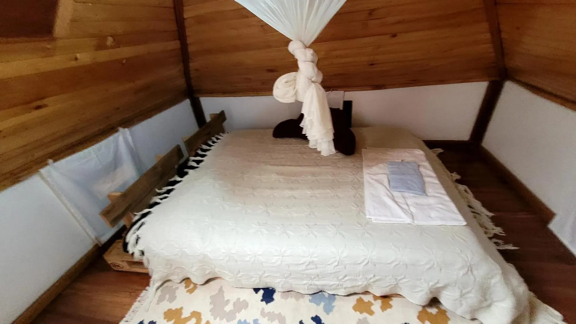 Ugatrac Tours And Travel Apartment Kampala Homestay